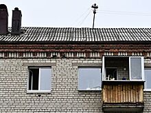 Дождь пошел в Иркутске, где мужчина угрожает выбросить ребенка с балкона