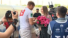 Регбист «Локомотива» сделал девушке предложение после победы в матче