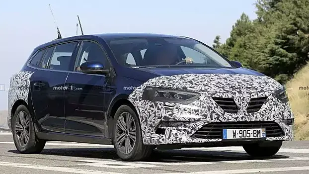 Обновленный универсал Renault Megane замечен на тестах