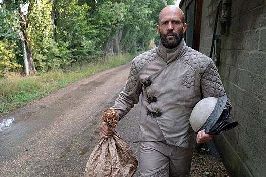 «Пчеловод» стал самым популярным фильмом у российских пиратов в первой половине 2024 года