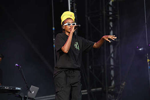 Рэп-исполнительница Little Simz получила премию Mercury Prize за альбом Sometimes I Might Be Introvert