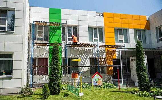В Курске за 78 млн рублей отремонтируют 21 учебное заведение
