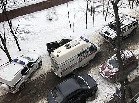 Пьяный водитель Hummer перегородил дорогу скорой помощи в Нижнем Новгороде