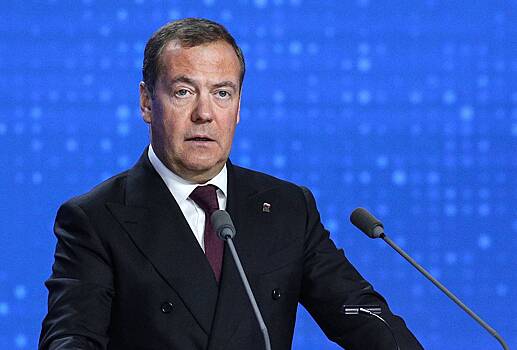 Медведев пригрозил нарушителям порядка на выборах президента статьей