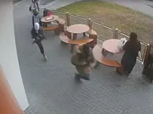 Дети в балаклавах избили подростка на площади Маркса