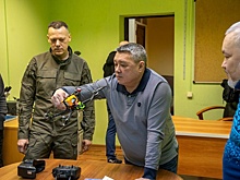 Депутаты помогли открыть классы операторов БПЛА и парамедиков в Салехарде