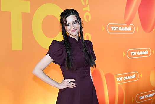 Возвращение в кино, развод и материнство: как живет Анастасия Сиваева