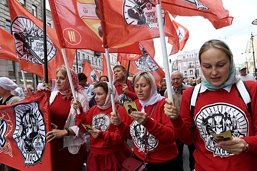 Православные активисты раскрыли истинную причину своего выступления против немытой целительницы. При чем тут дети?