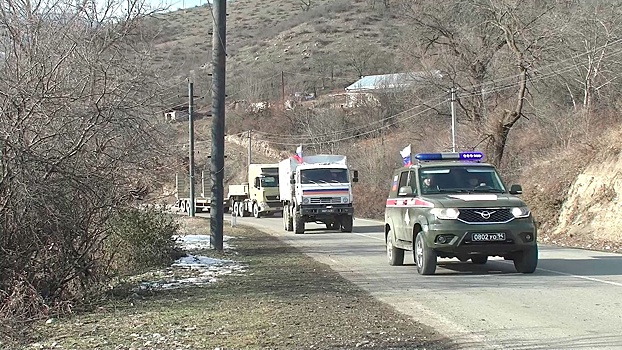 Российские миротворцы обеспечили безопасный транзит гуманитарных колонн в Нагорном Карабахе