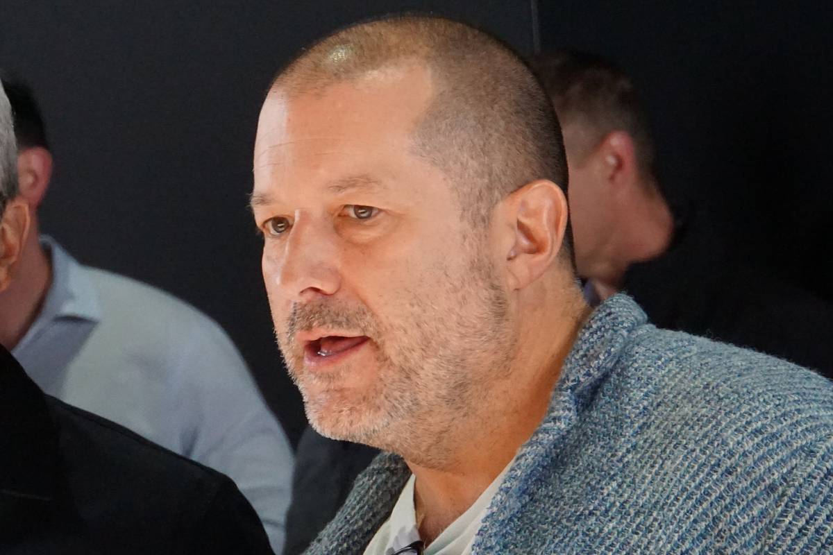 Создатель iPhone извинился перед его пользователями