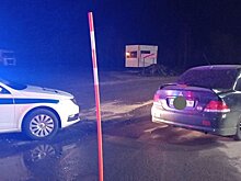 Пьяного водителя с двумя детьми в машине поймали сотрудники ГИБДД