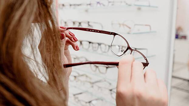 Тыква, спорт и компьютерные очки: как предотвратить возрастную потерю зрения