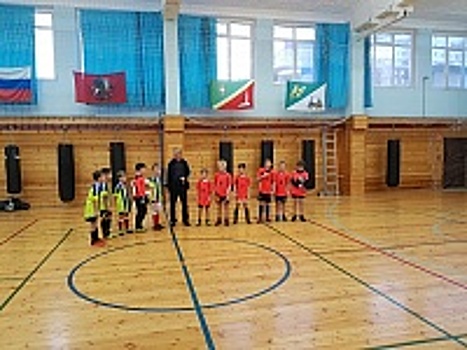 Традиционное первенство по мини-футболу «Команда нашего двора» прошло 18 января в ГБУ «Фаворит»