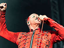 РИА: толпы россиян прилетели на концерт фронтмена Rammstein Линдеманна в Ташкент