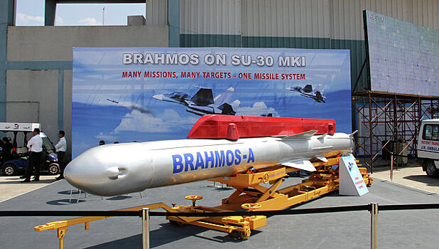 РФ и Индия «научат» ракету «БраМос» уничтожать авианосцы