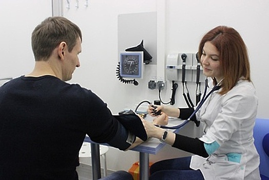 Жители Подмосковья могут лечиться в 200 частных клиниках по полису ОМС