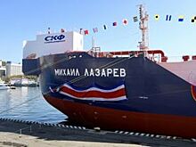 Во Владивостоке запустили новый танкер ледового класса