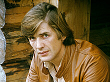 Журналистка Асламова заявила, что любовницы Абдулова всерьез воспринимали роман с актером