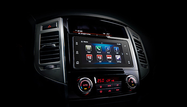 Mitsubishi Pajero получил поддержку Apple Carplay