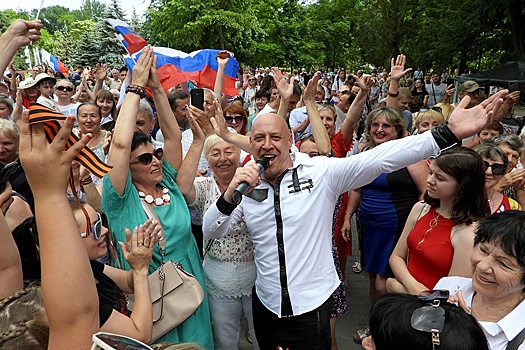 Денис Майданов рассказал, какие песни и законы спасут нашу эстраду