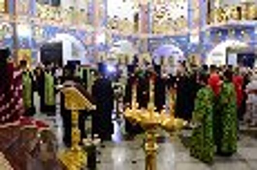 Сотрудники УФСИН России по Сахалинской области приняли участие в богослужении у мощей преподобного Сергия Радонежского