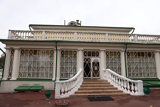 В Ленинских горках наградили победителей конкурса "Доживем до понедельника"