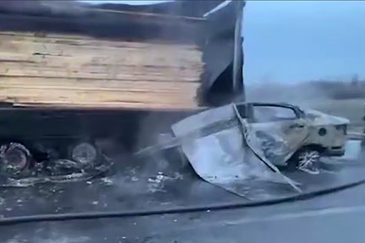 Под Волгоградом в ДТП с фурой погибли три человека