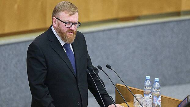 Милонов предложил ввести мониторинг цен на товары вернувшихся в Россию компаний