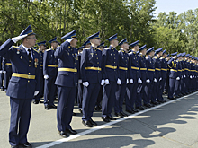 Выпуск офицеров военно-воздушной академии по сравнению с предыдущим годом увеличился в три раза