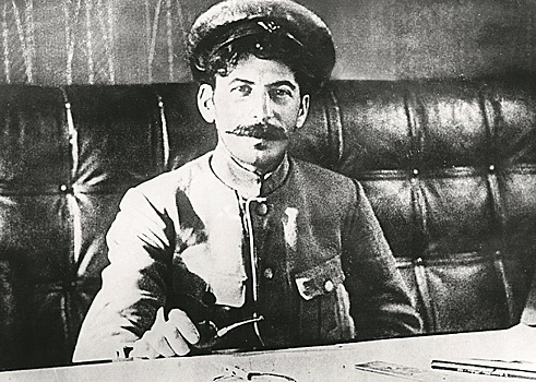 Был ли  Виссарион Джугашвили отцом Сталина