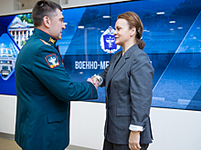 Анна Цивилева ознакомилась с последними разработками по тактической медицине в ВМА им. С.М. Кирова
