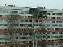 Пожар на бывшем военном складе потушили в Петербурге