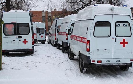 У Курской областной инфекционной больницы очереди из карет «Скорой помощи»!