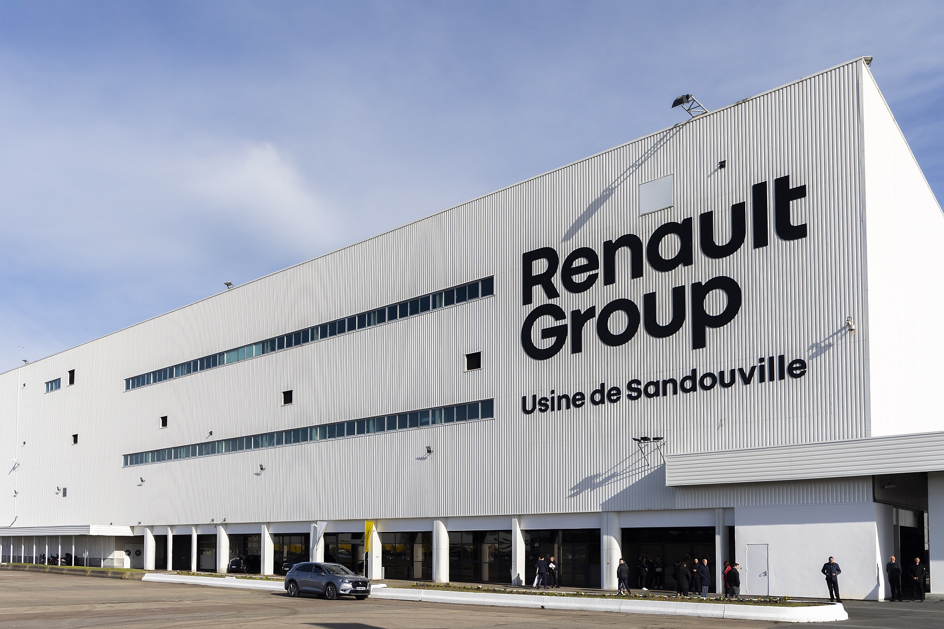 Renault пока не принял решение о производстве БПЛА на Украине - EuroPress.news