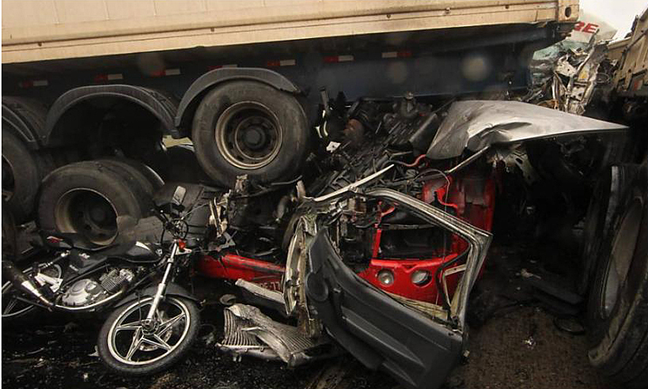 15 сентября 2011 года на шоссе из-за сильного тумана столкнулись около 300 автомобилей, погиб 1 человек, 49 были ранены.