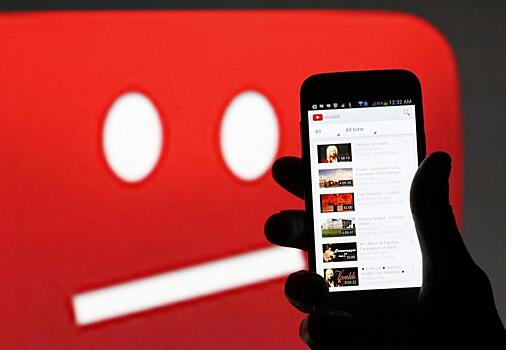 За сутки на YouTube просматривают 1 миллиард часов видео