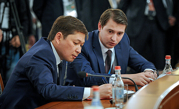 Премьер объявил выговоры Новикову, Кулматову и еще двум чиновникам