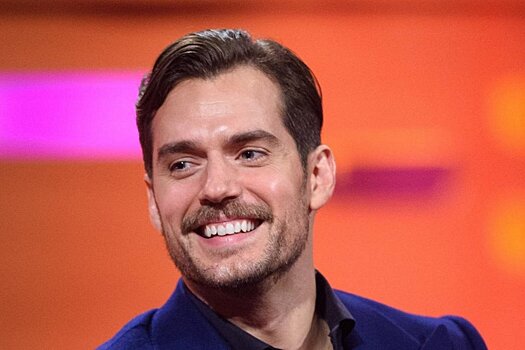 Генри Кавилл поправил телеведущего, перепутавшего Warhammer и Warcraft