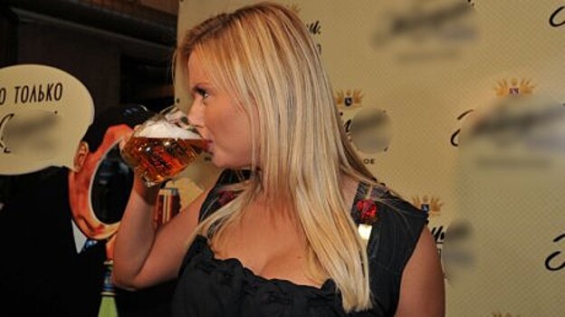 Анна Семенович призналась в слабости к алкоголю