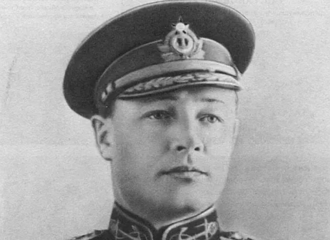 За что Хрущев выгнал с флота самого знаменитого адмирала СССР