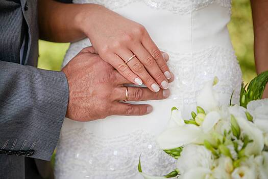 Папа римский подписал указ о многоженстве