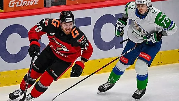 «Авангард» одержал четвёртую победу подряд в КХЛ, в овертайме обыграв «Салават Юлаев»