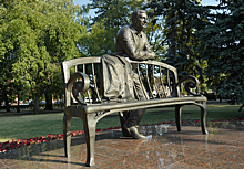 Памятник главе Ставрополя Андрею Джатдоеву открыли в центре города