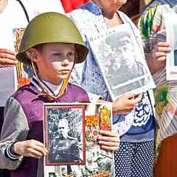 На юге столицы полицейские поздравили ветерана Великой Отечественной войны