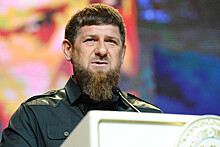 Кадыров поздравил бойца Анкалаева с победой