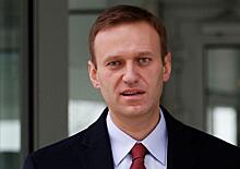 В отравлении Навального заподозрили его окружение