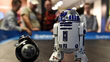 Выставку самодельных роботов из "Звездных войн" сняли на видео