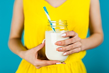 Употребление молока может повысить риск рака груди у женщин