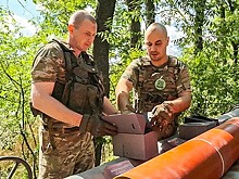 "Волга", дрон-проводник, летающая "сота": как Россия призывает бойцов ВСУ выбирать жизнь