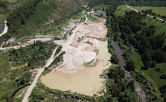 WWF бьет тревогу: добыча золота загрязнила реки в России